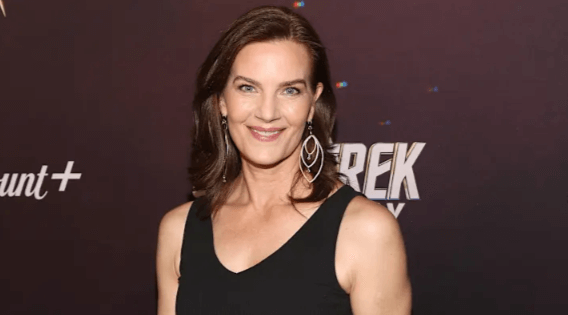 Terry Farrell Net Worth and Her Career Journey